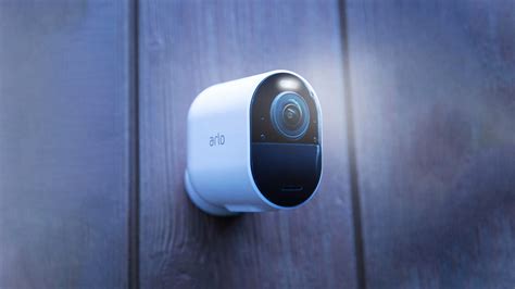 can Arlo cameras record locally